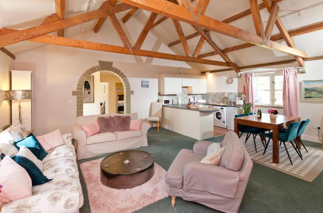Spacious Swallow Cottage Tisbury Kültér fotó