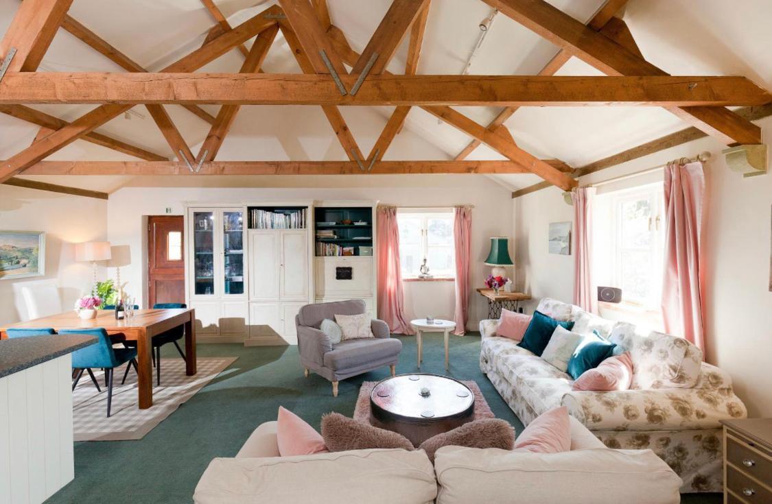 Spacious Swallow Cottage Tisbury Kültér fotó
