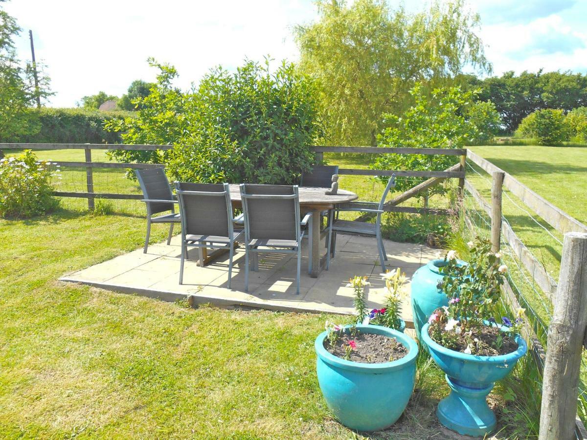 Spacious Swallow Cottage Tisbury Kültér fotó