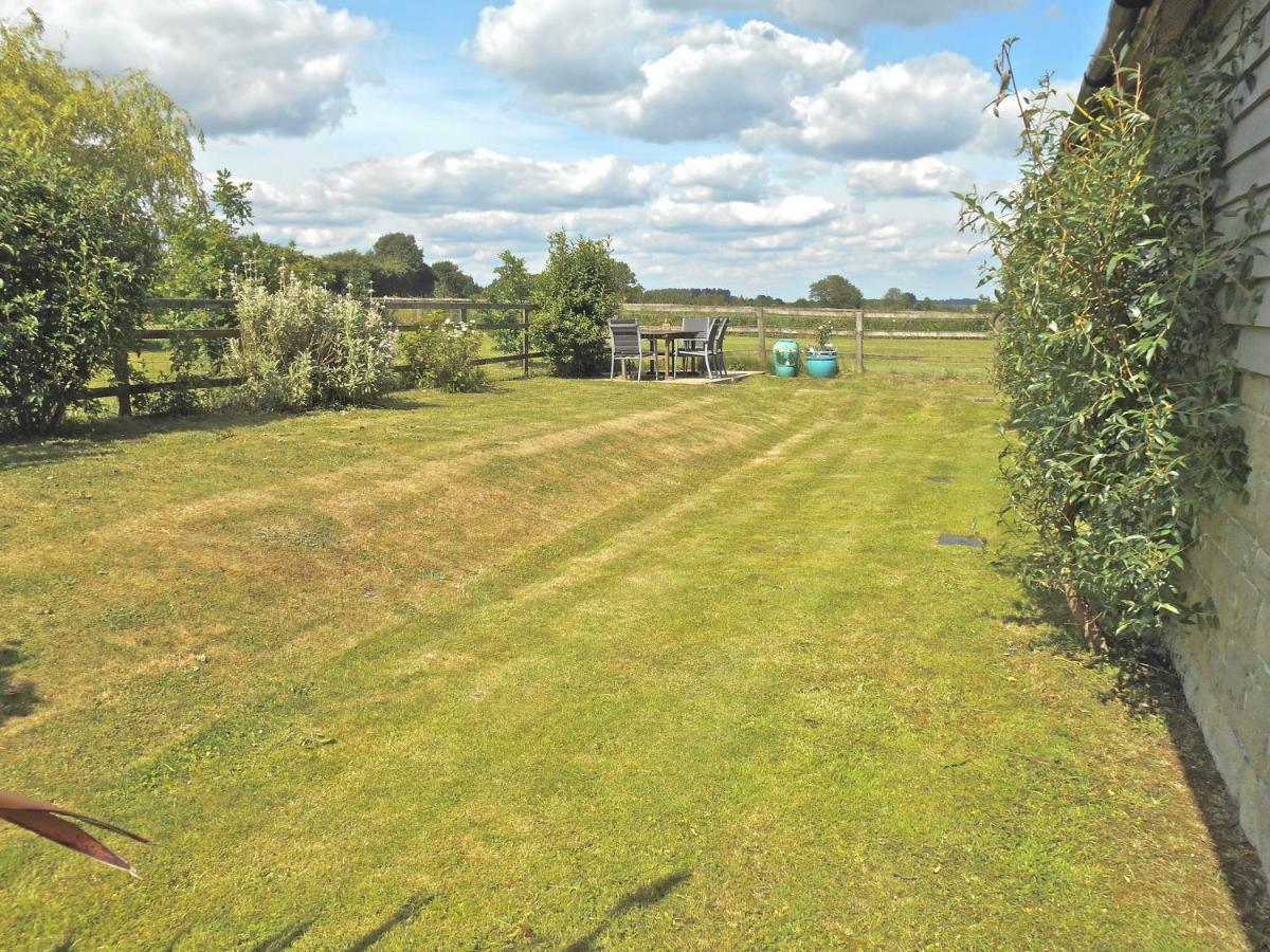 Spacious Swallow Cottage Tisbury Kültér fotó